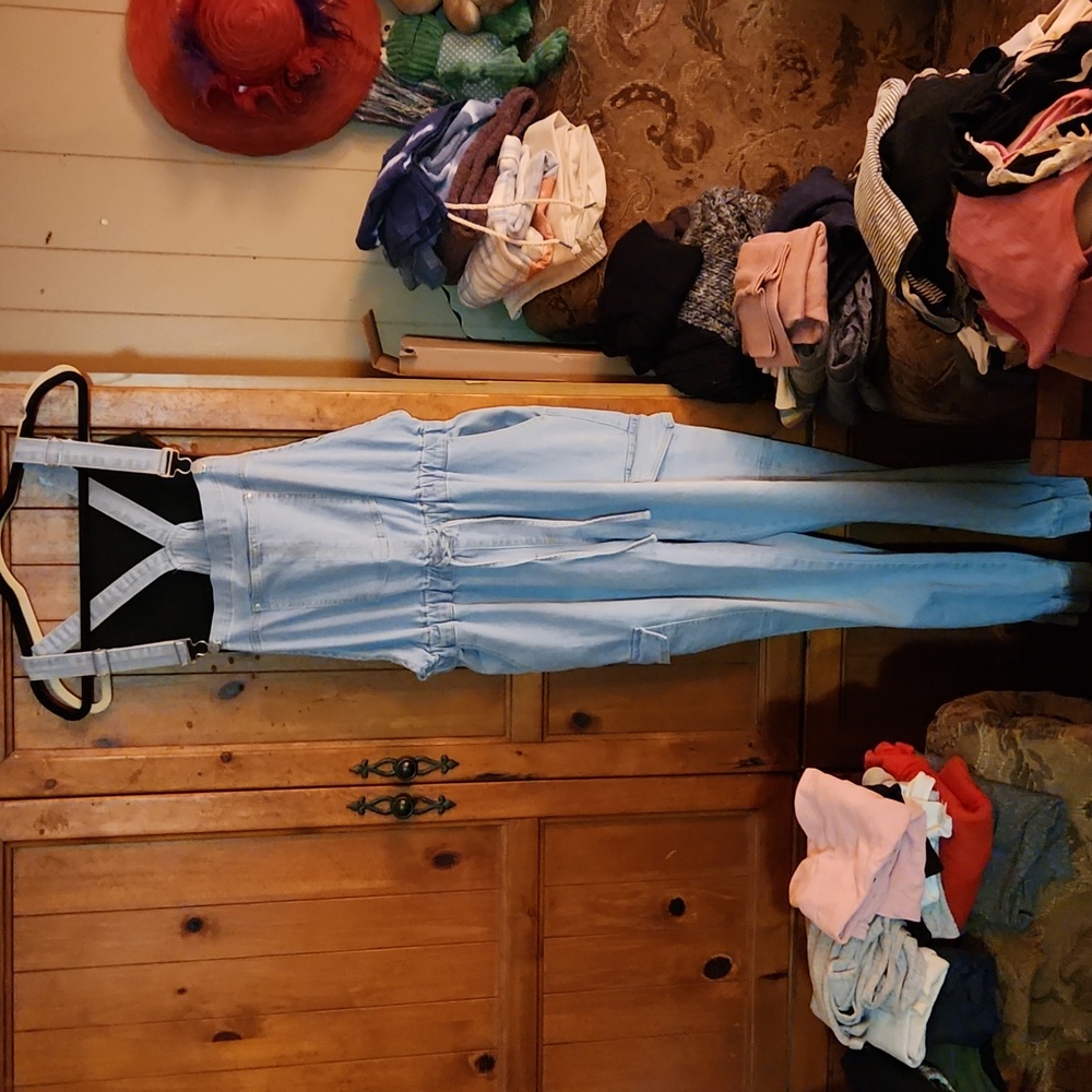 Almost Famous] light wash overalls! ♡